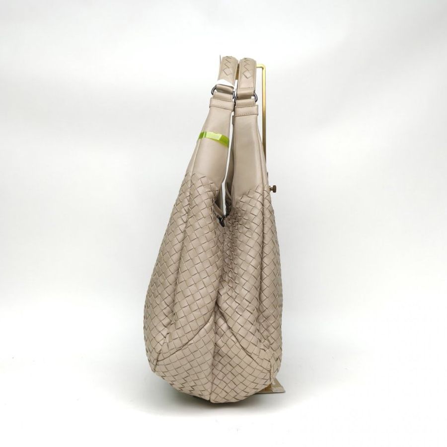 BOTTEGA VENETA 淺灰色羊皮黑扣雙橋編織托特包肩背包-1
