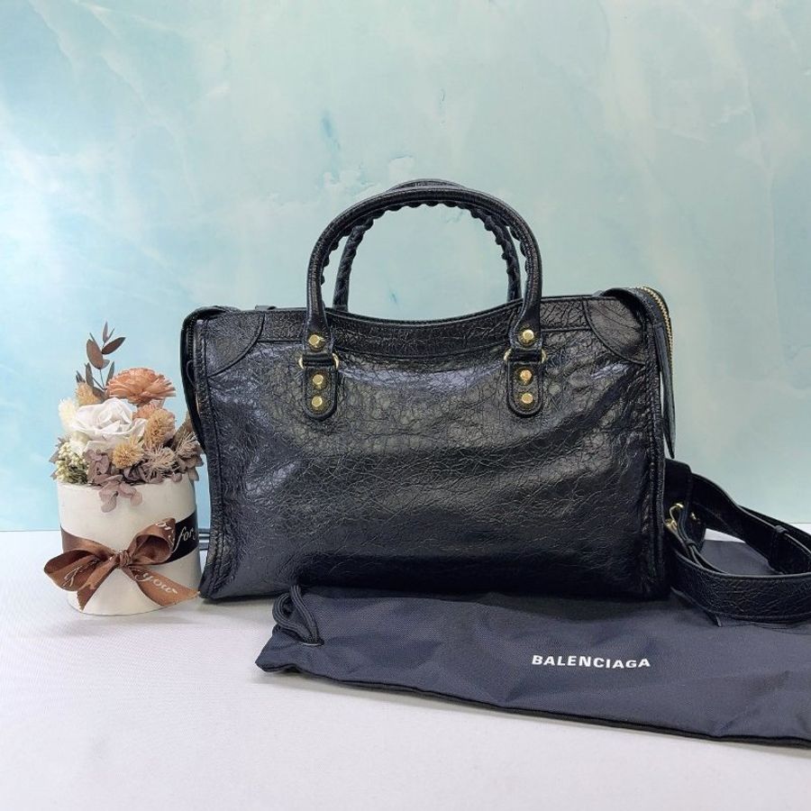 BALENCIAGA City Small黑金機車包-1