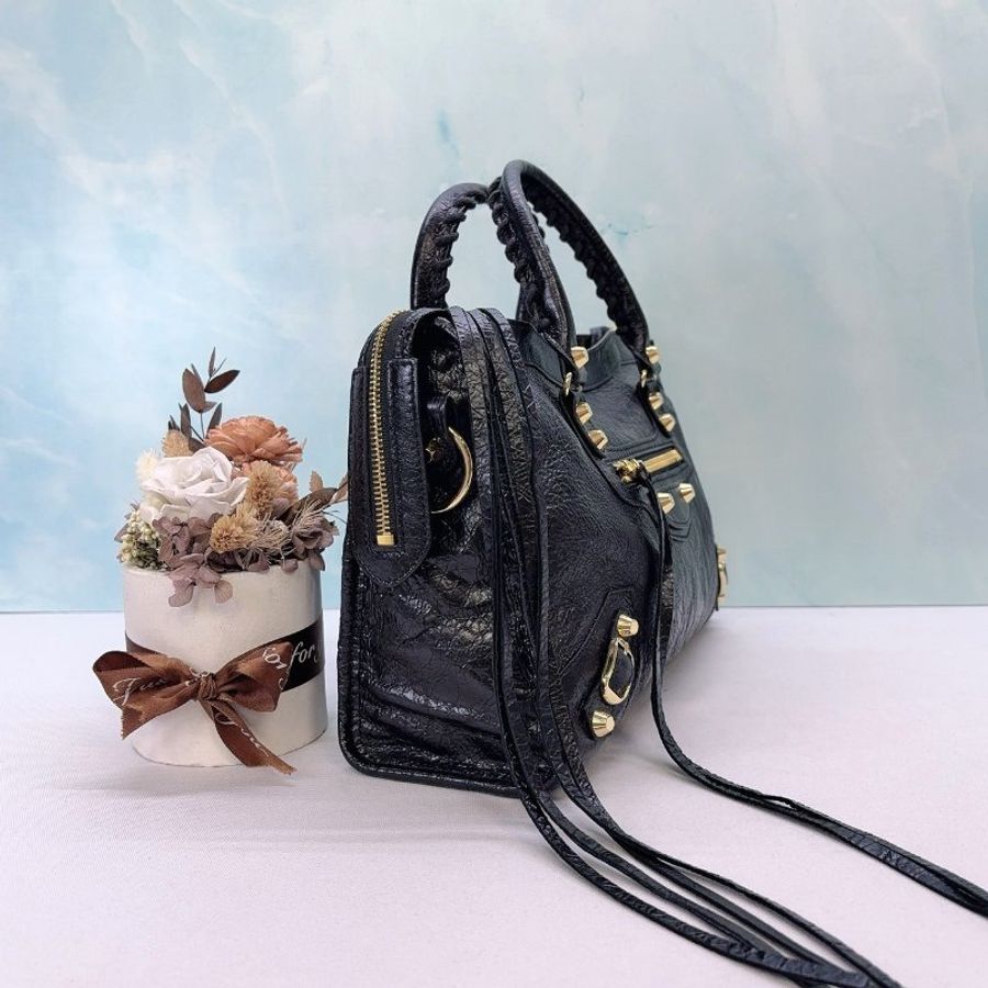 BALENCIAGA City Small黑金機車包-3