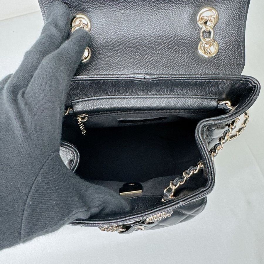 CHANEL 黑金荔枝牛雙口袋後背包-6