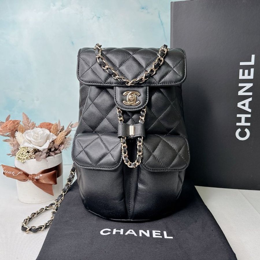CHANEL 黑金荔枝牛後背包-0