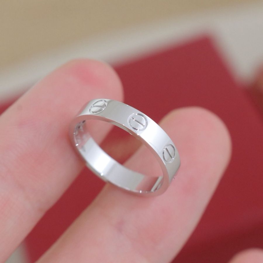 Cartier 卡地亞Love系列B4085100窄版戒指，49號，18K白金 配件盒子。-0