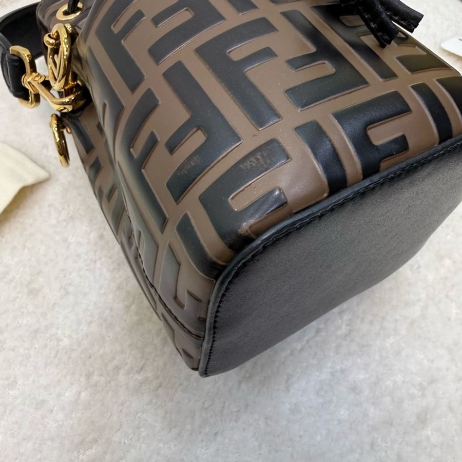 Fendi 棕色原花接牛皮Mon Tresor兩用水桶包-12