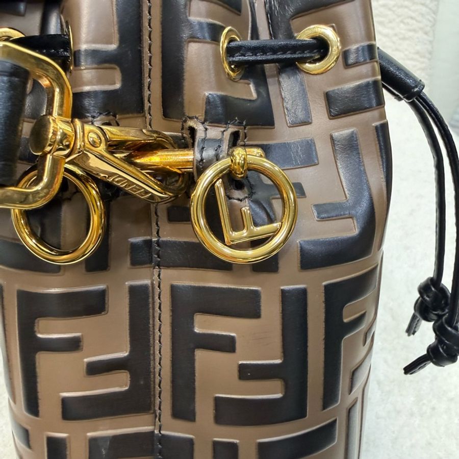 Fendi 棕色原花接牛皮Mon Tresor兩用水桶包-16