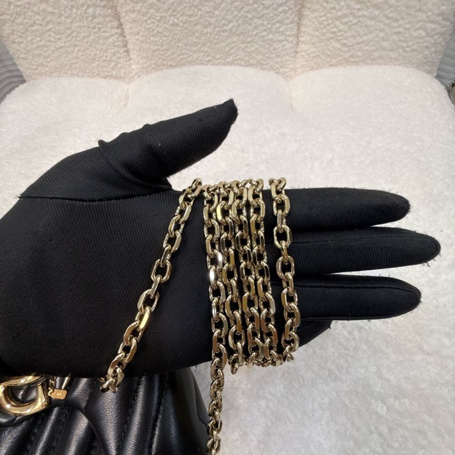 Gucci 黑淡金羊皮mini marmont 斜背包-18