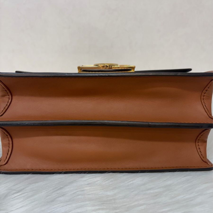 LV M44391 達芙妮 Dauphine 雙色 Monogram Reverse 金鍊 肩背包斜背包兩用包-5