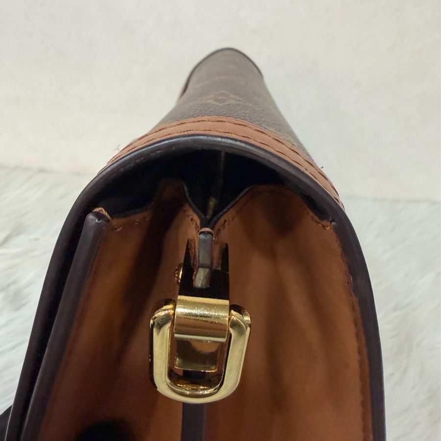 LV M44391 達芙妮 Dauphine 雙色 Monogram Reverse 金鍊 肩背包斜背包兩用包-18