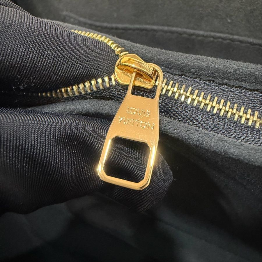 LV M44391 達芙妮 Dauphine 雙色 Monogram Reverse 金鍊 肩背包斜背包兩用包-48