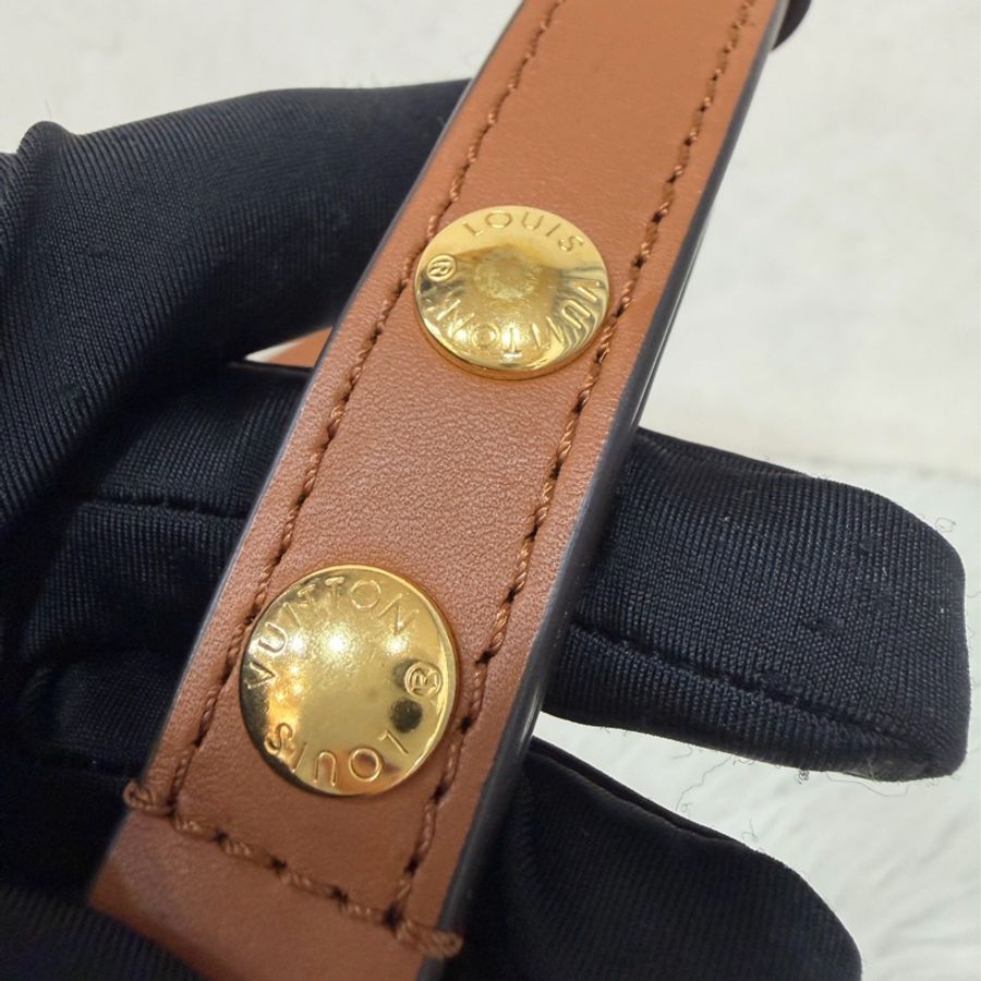 LV M44391 達芙妮 Dauphine 雙色 Monogram Reverse 金鍊 肩背包斜背包兩用包-61
