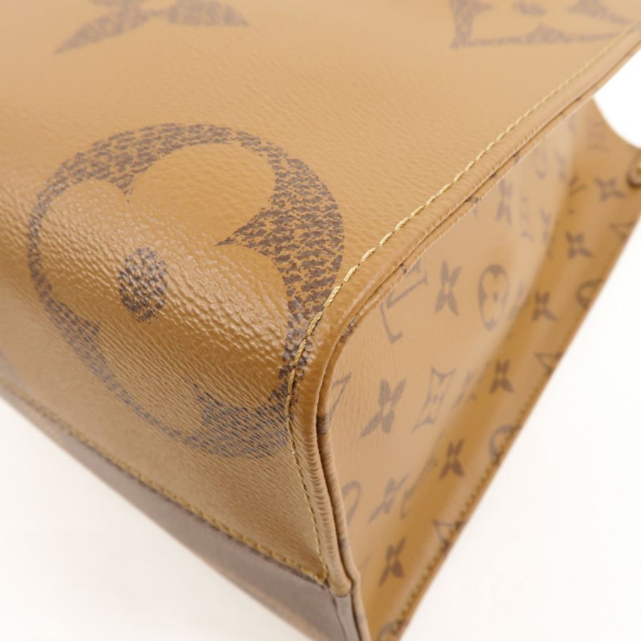 LOUIS VUITTON Monogram Giant On The Go MM金扣手挽肩背兩用袋-10