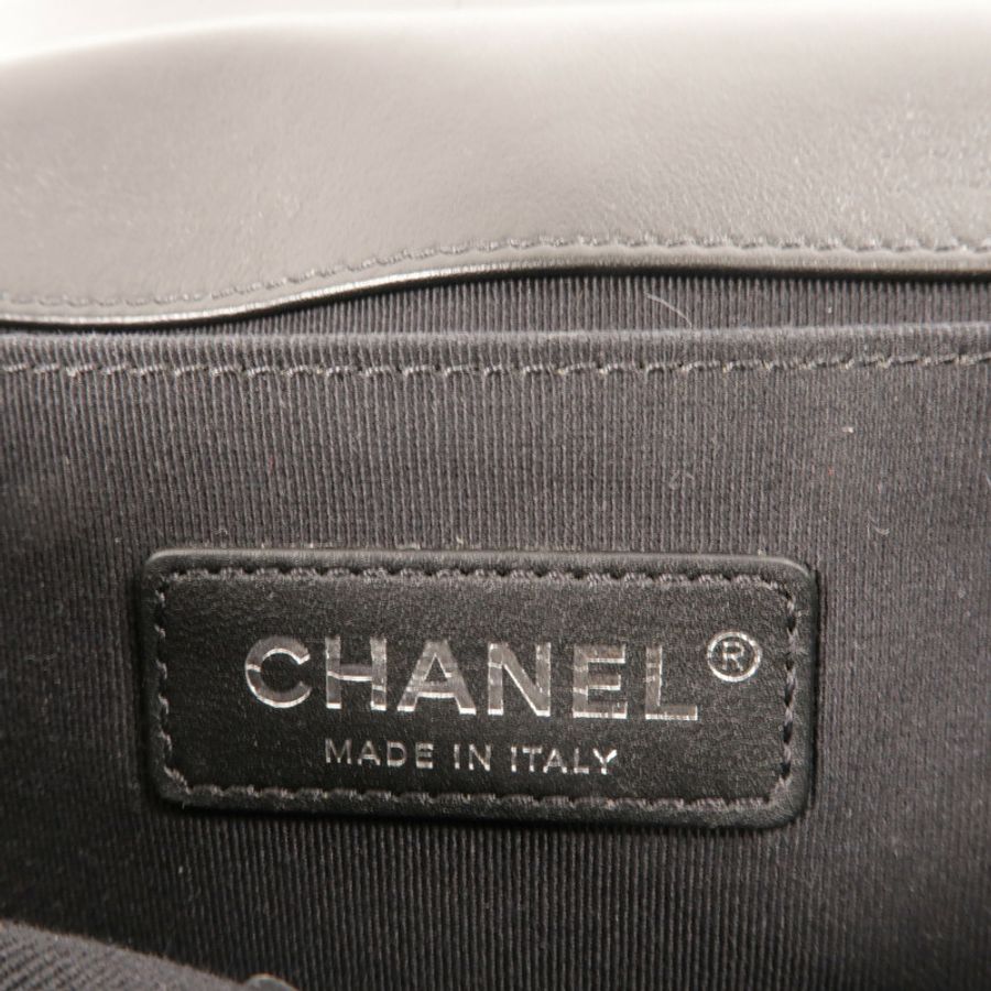 CHANEL 羊皮皮革Boy 25肩背袋-8
