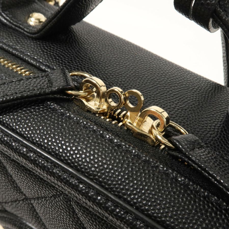 CHANEL 牛皮皮革CC Filigree Vanity Case Medium鏈帶手挽肩背兩用袋-10