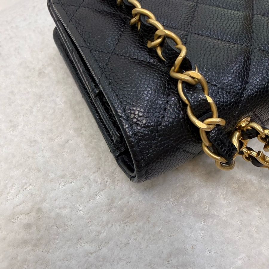 Chanel 黑金荔枝紋牛皮鏤空雙C 手柄woc-17