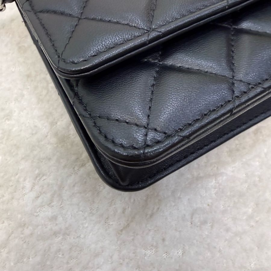 Chanel 黑銀羊皮磁吸woc 鏈包-9