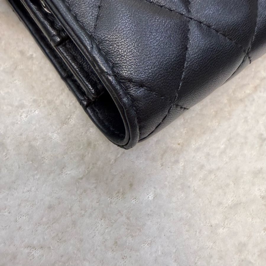 Chanel 黑銀羊皮磁吸woc 鏈包-13