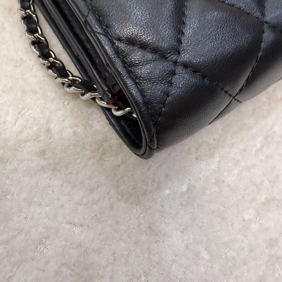 Chanel 黑銀羊皮磁吸woc 鏈包-15