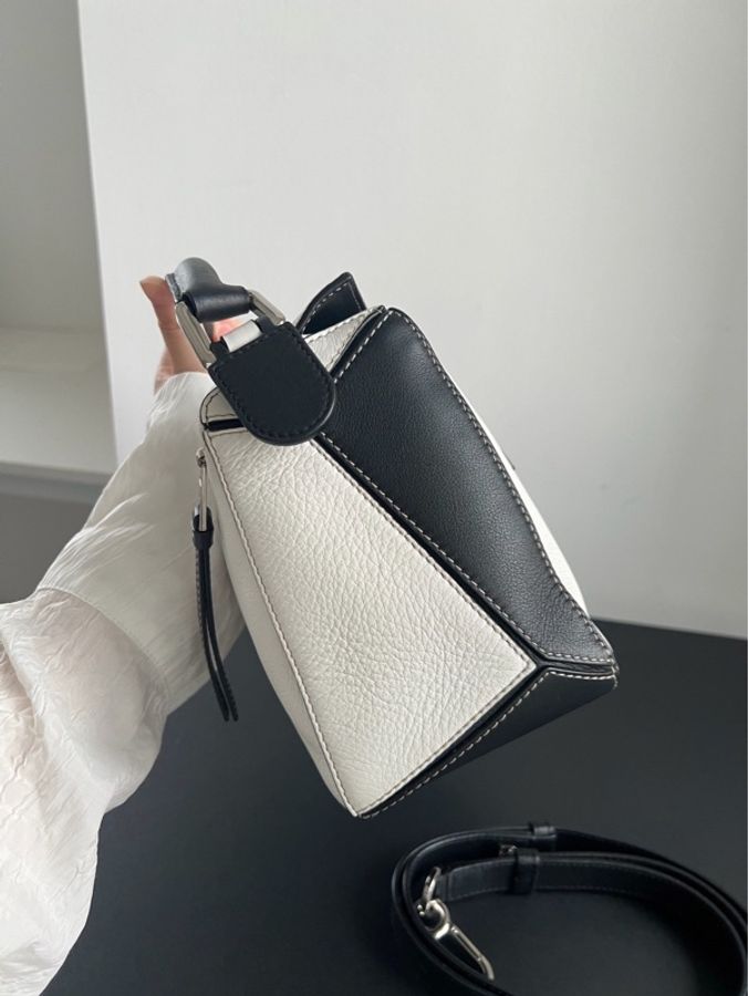 【威選精品】🤍 LOEWE Puzzle 小號肩背包-9