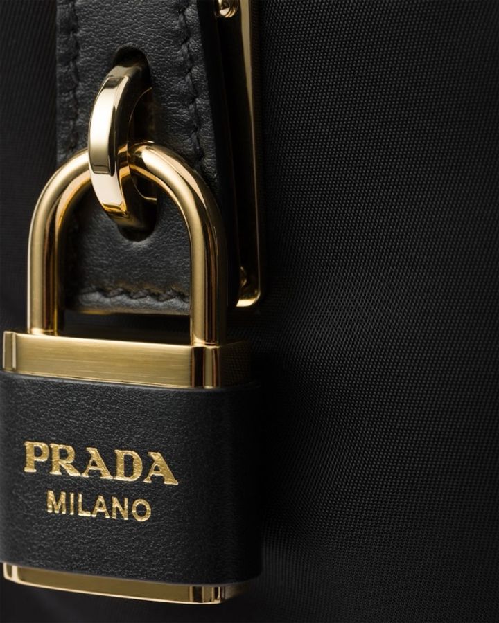 Prada 女士 小號Re-Nylon單肩包均碼碼小號、27cm*4cm*13cm-2