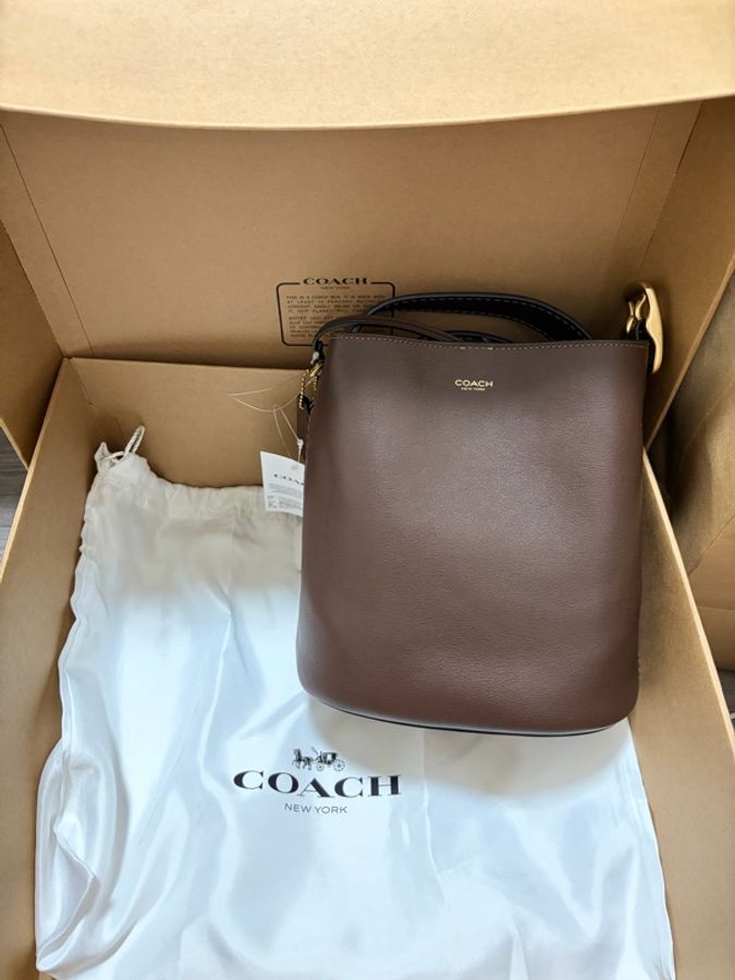 全新Coach BLEECKER 21 水桶包 W4MPL 棕色-1
