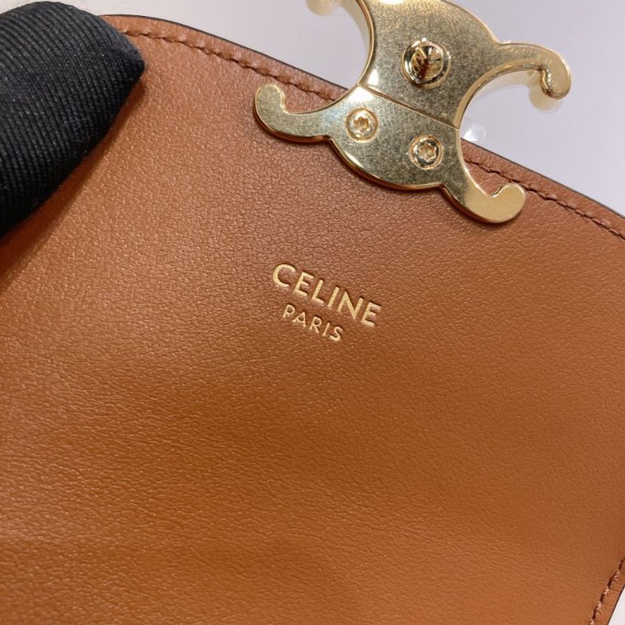 TW4911	Celine 思琳小號經典花紋三摺銀包 Small Triomphe Wallet Canvas Tan x GHW-11