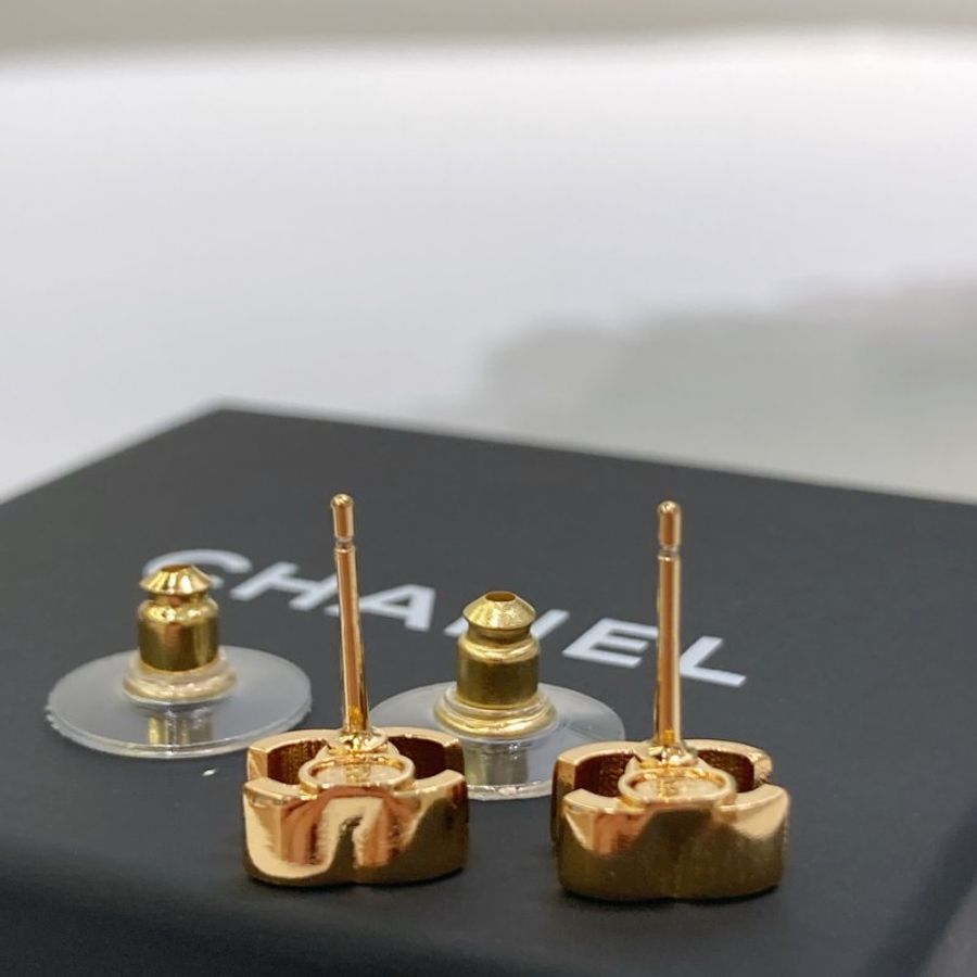 TW4912	Chanel 香奈兒迷你CC字耳環 26p Small CC Logo Earrings 1cm Gold-5