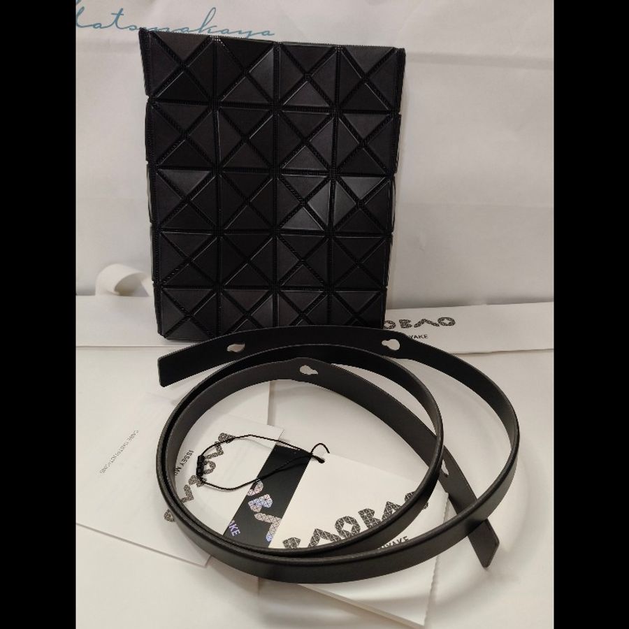 三宅一生bao bao issey miyake 5×4黑色斜背包-3