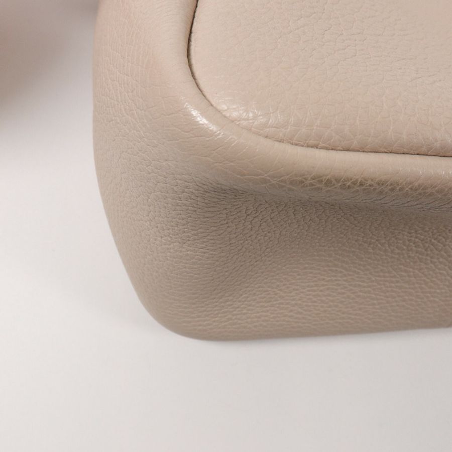 PRADA 牛皮皮革Dynamique手挽袋-13