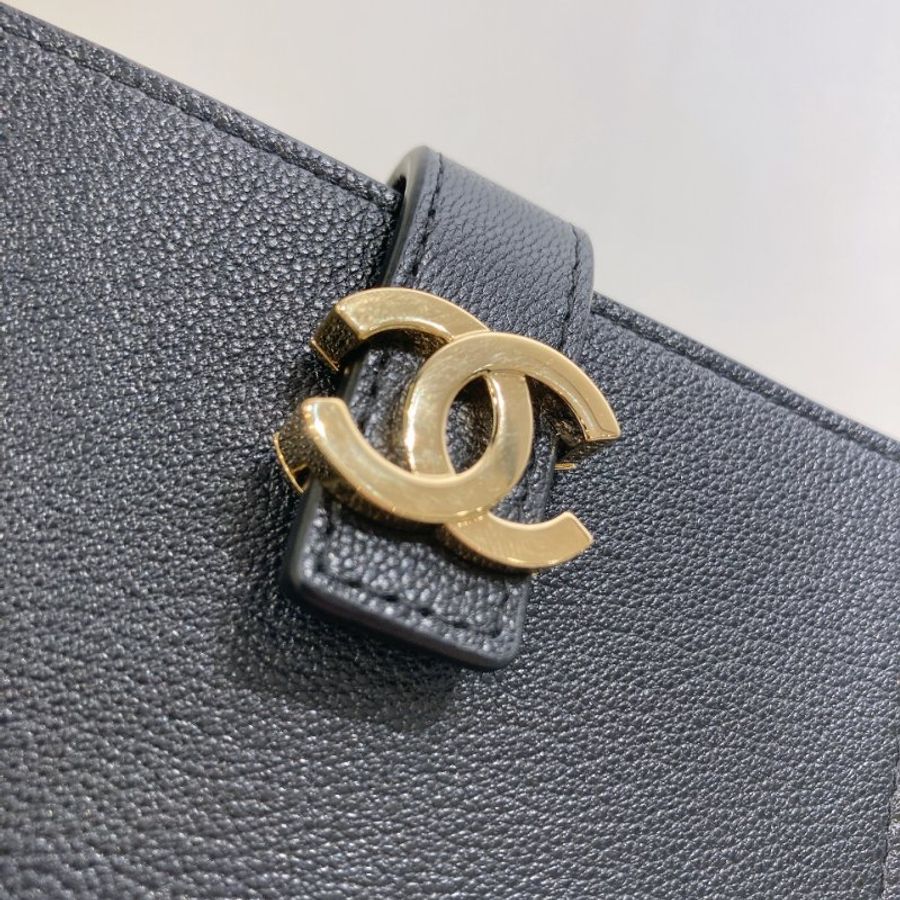 TW4913	Chanel  香奈兒新款三格摺褸卡包 26A Card Holder Black X Red X GHW-6