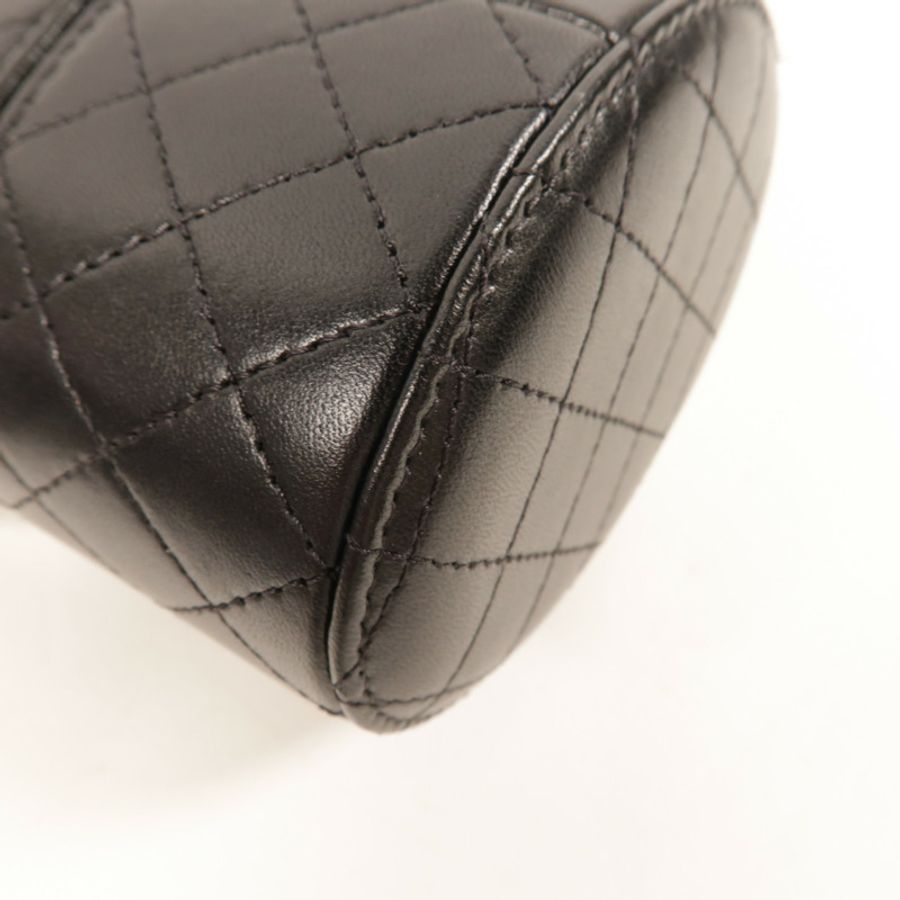 CHANEL 羊皮皮革Mini Round Vanity肩背袋-14
