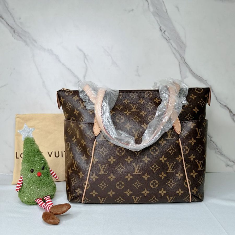 LV 全新大款Totally GM老花天心包-1