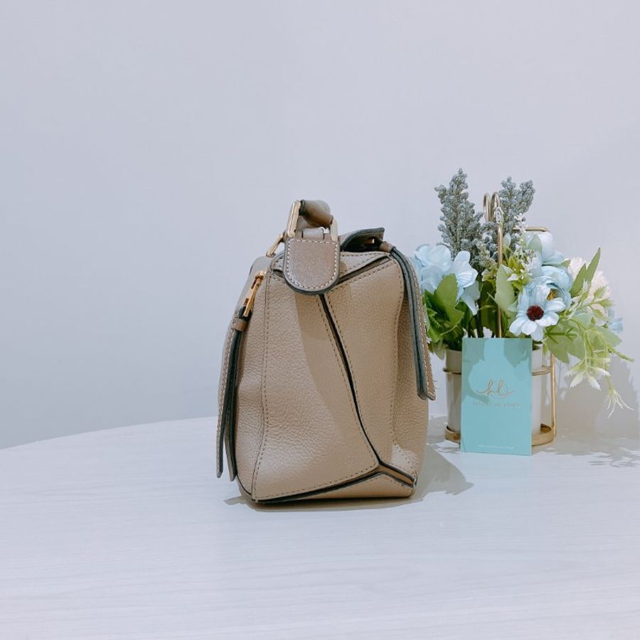 TK2089	羅意威 沙色 肩背包 Loewe Puzzle Medium Bag Sand Color-3