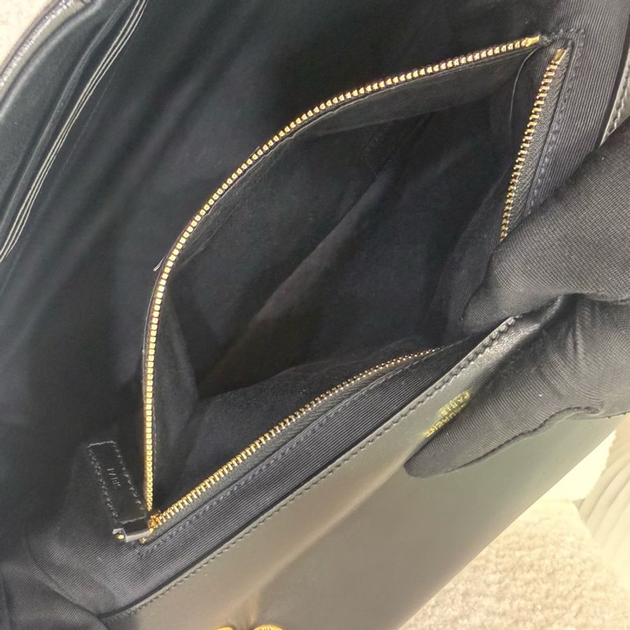 YSL 黑金小羊皮Jamie 中號肩背包-17