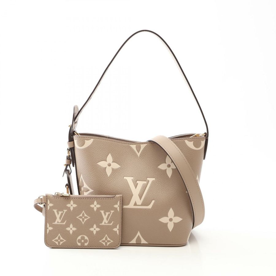 路易威登 (LOUIS VUITTON) 多效合一 BB 霜，雙色，Monogram Empreinte 印花，Trutelle Cream 色號，搭配雙肩手提包 M13045，米色皮革-0