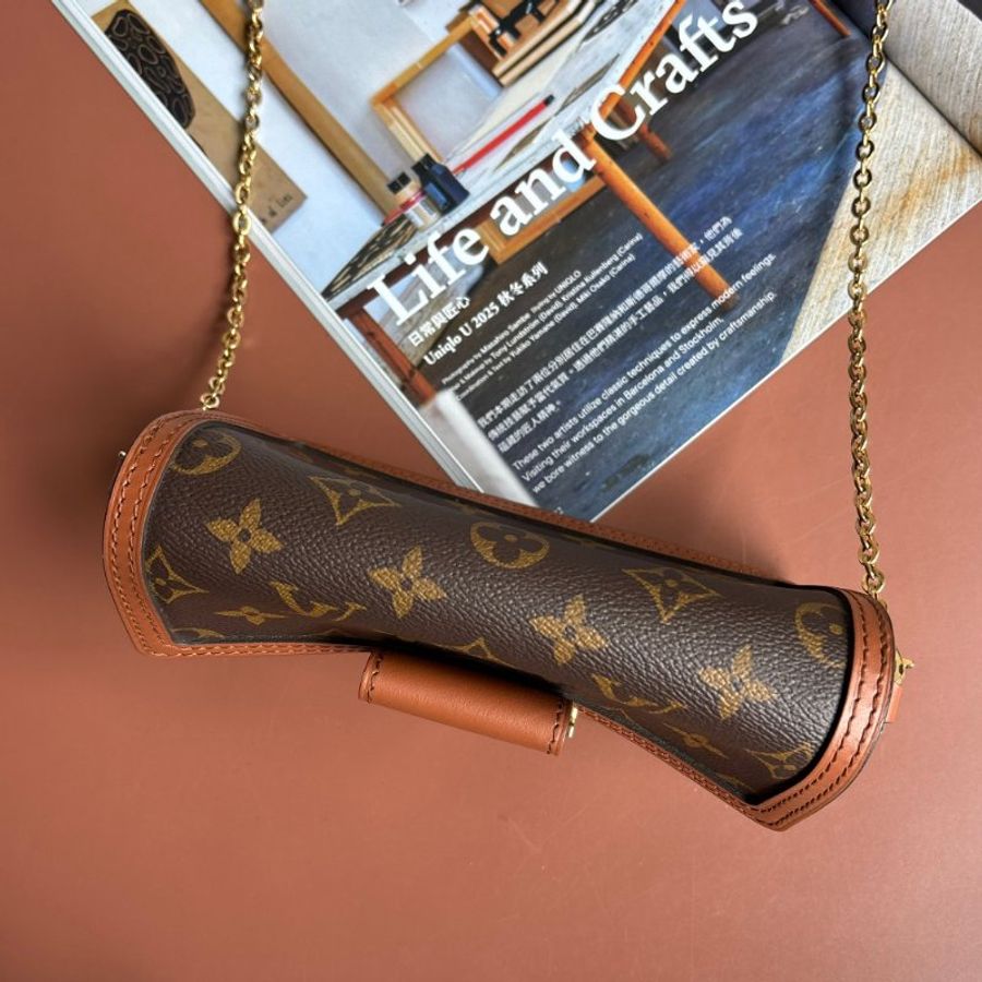 ::LOUIS VUITTON:: LV M68746 Dauphine 達芙鏈條包 鏈包 WOC-2