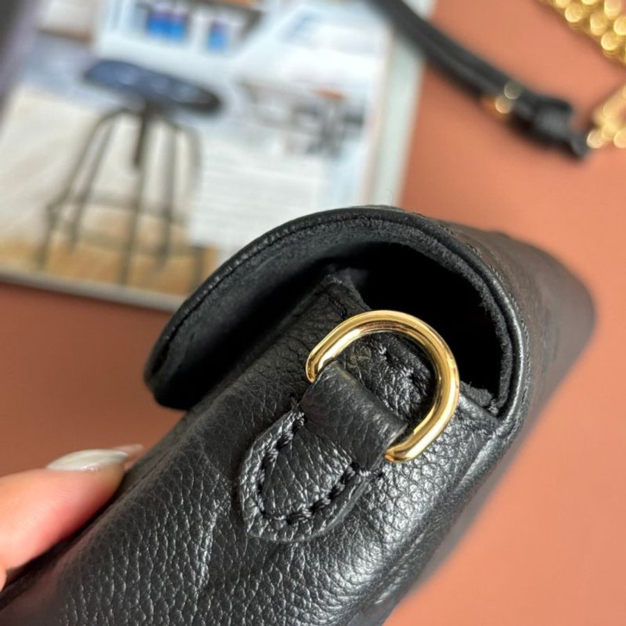 ::LOIUS VUITTON:: LV M82154 Ivy黑色壓紋牛皮掀蓋磁吸釦斜背包 WOC 腋下包-14