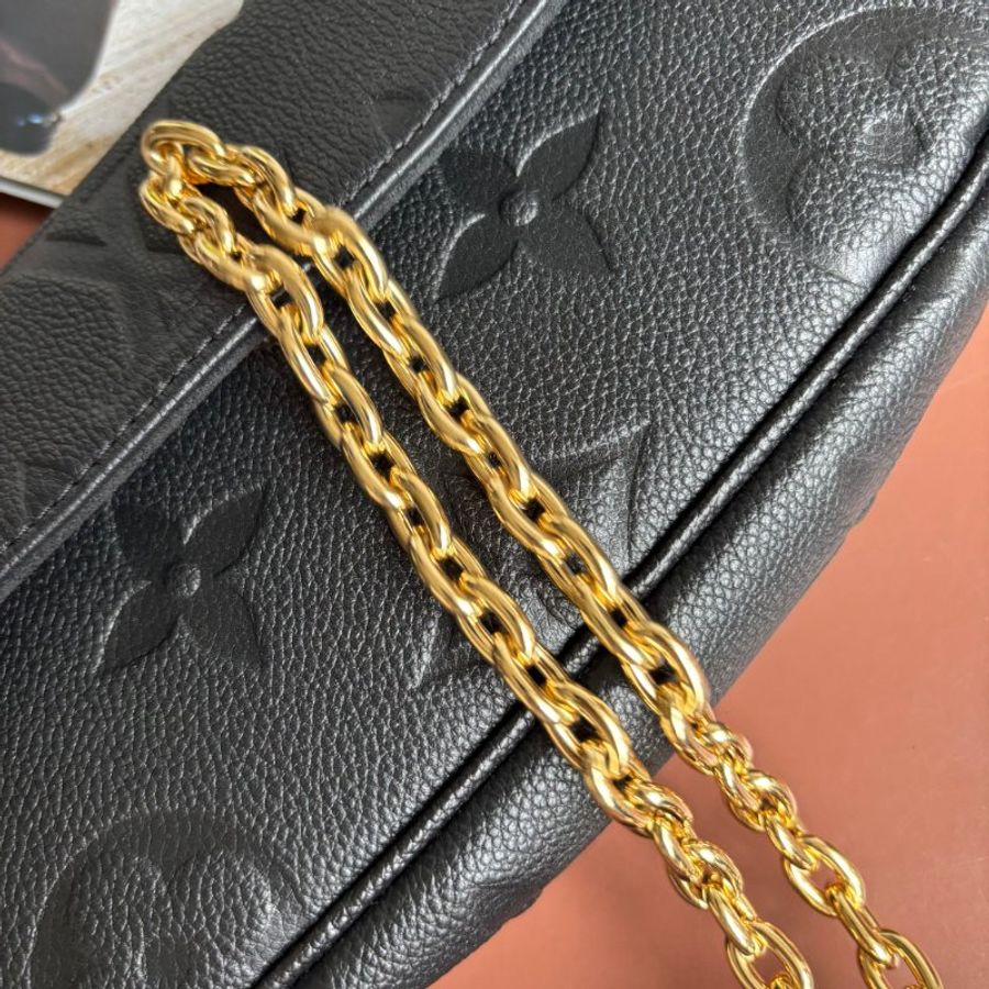 ::LOIUS VUITTON:: LV M82154 Ivy黑色壓紋牛皮掀蓋磁吸釦斜背包 WOC 腋下包-29