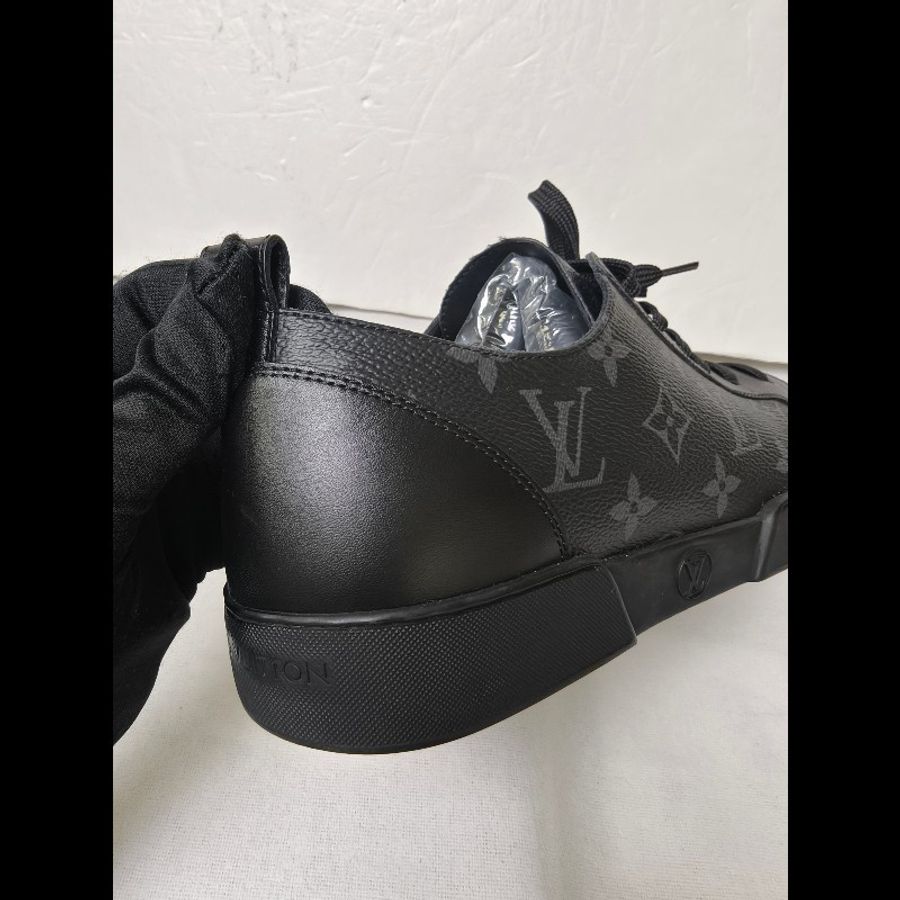 【8成新】㊣✨Louis Vuitton✨**尺寸：7 1/2**路易威登 LV 黑武士 老花 黑色 皮革 休閒鞋 板鞋/二手鞋/二手精品/保證正品🌳二手樹屋🌳-13