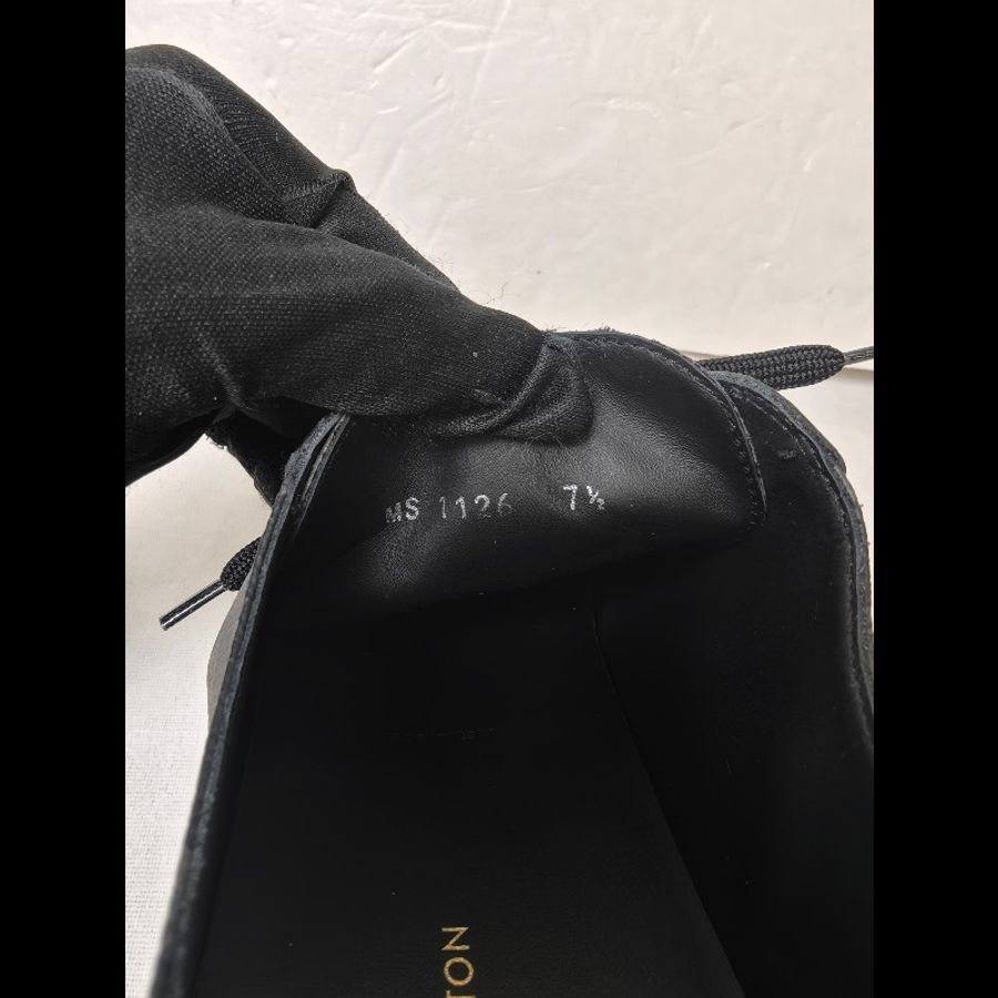 【8成新】㊣✨Louis Vuitton✨**尺寸：7 1/2**路易威登 LV 黑武士 老花 黑色 皮革 休閒鞋 板鞋/二手鞋/二手精品/保證正品🌳二手樹屋🌳-33