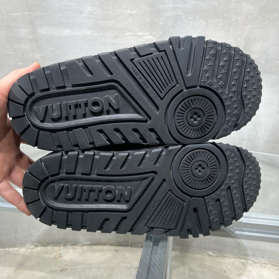 路易威登/Louis Vuitton LV Trainer 黑色鰐魚皮胖丁 原盒 尺碼/UK6 40-5