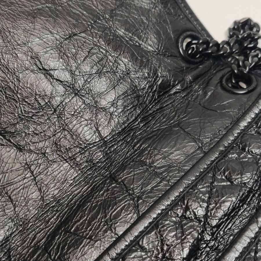Saint Laurent Niki中號油蠟皮純色V紋絎縫YSL標誌單肩包-24