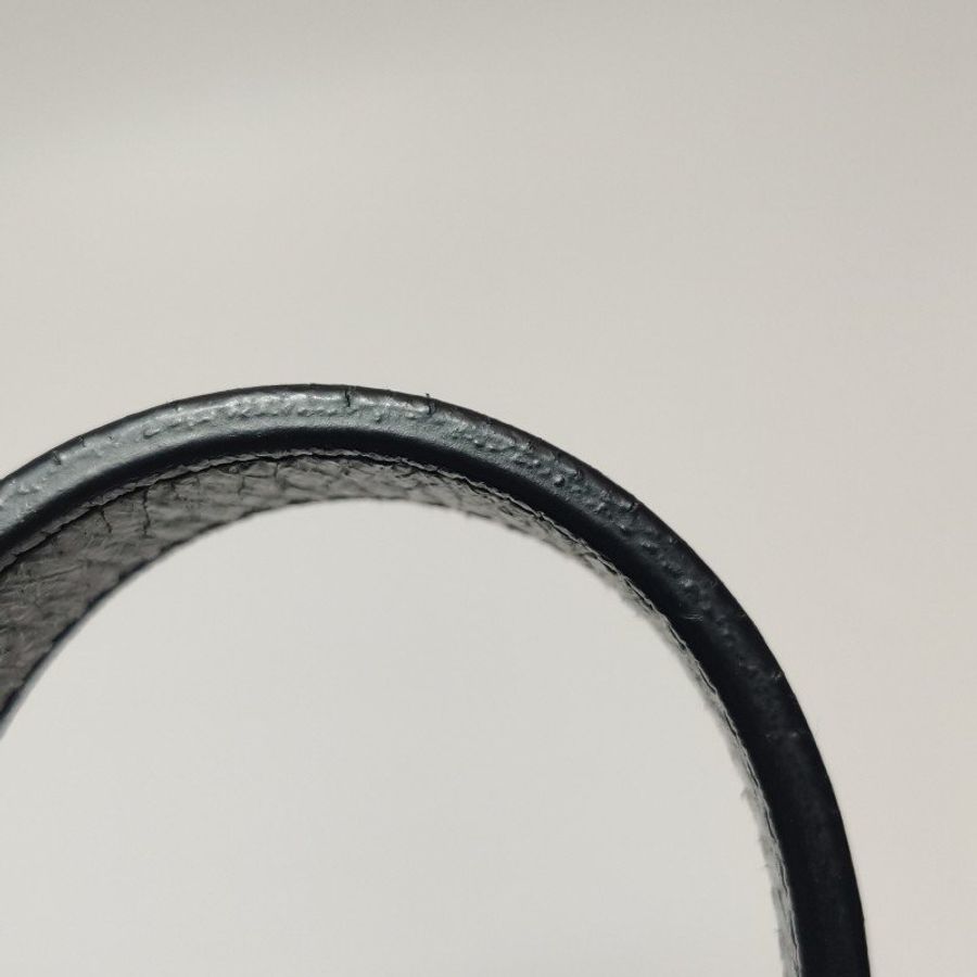 Saint Laurent Niki中號油蠟皮純色V紋絎縫YSL標誌單肩包-25