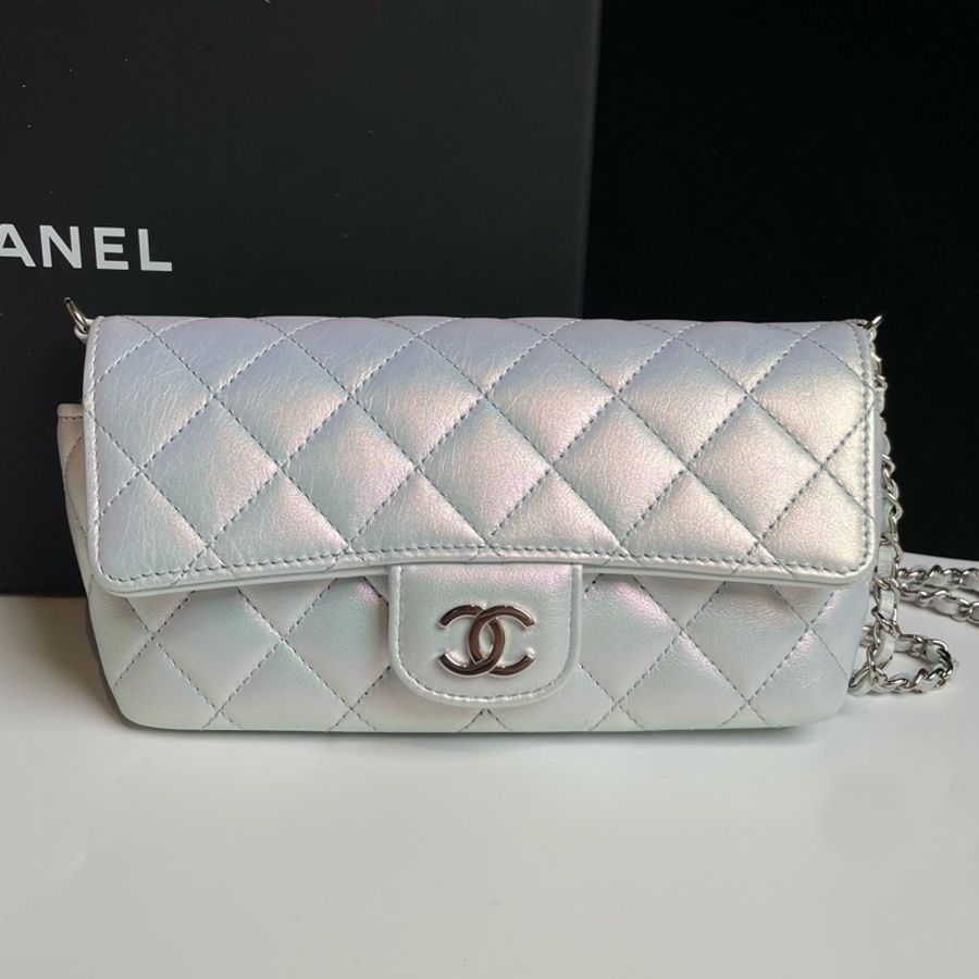Chanel/香奈兒 人魚姬幻彩眼鏡包 31開-0