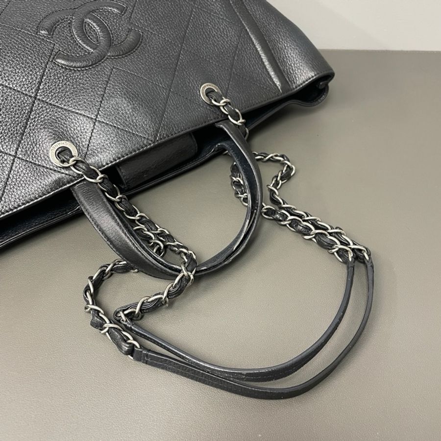 Chanel/香奈兒 26開 紋鹿皮黑銀托特包tote鏈條包浮雕logo機場包-6
