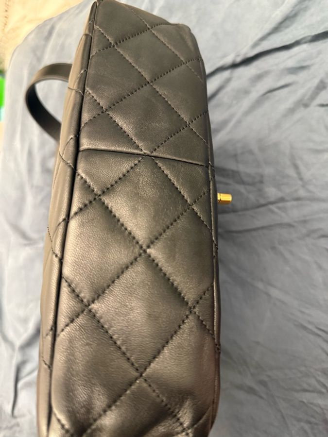 Chanel 羊皮郵差口蓋包-4