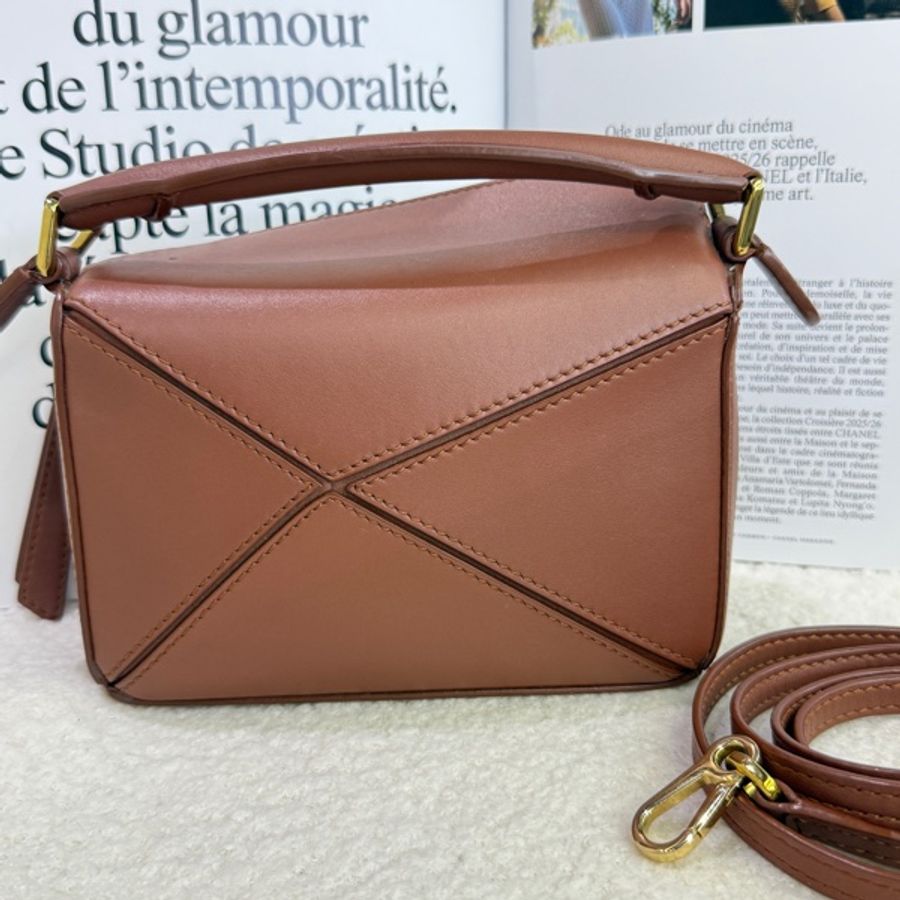 LOEWE 羅意威 mini Puzzle 特別版 卡西法火焰包 哈爾的移動城堡聯名款焦糖色牛皮-9