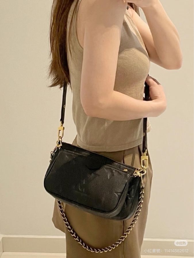 LOUIS VUITTON 路易威登 Multi Pochette Accessoires 黑色壓紋四合一斜背包 M80399-2