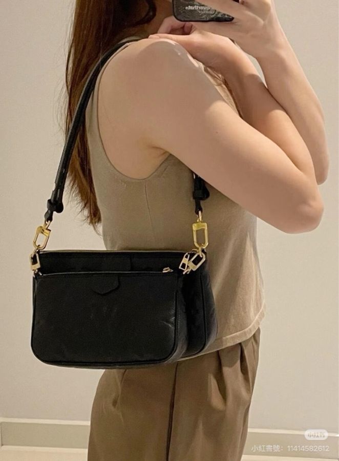 LOUIS VUITTON 路易威登 Multi Pochette Accessoires 黑色壓紋四合一斜背包 M80399-3