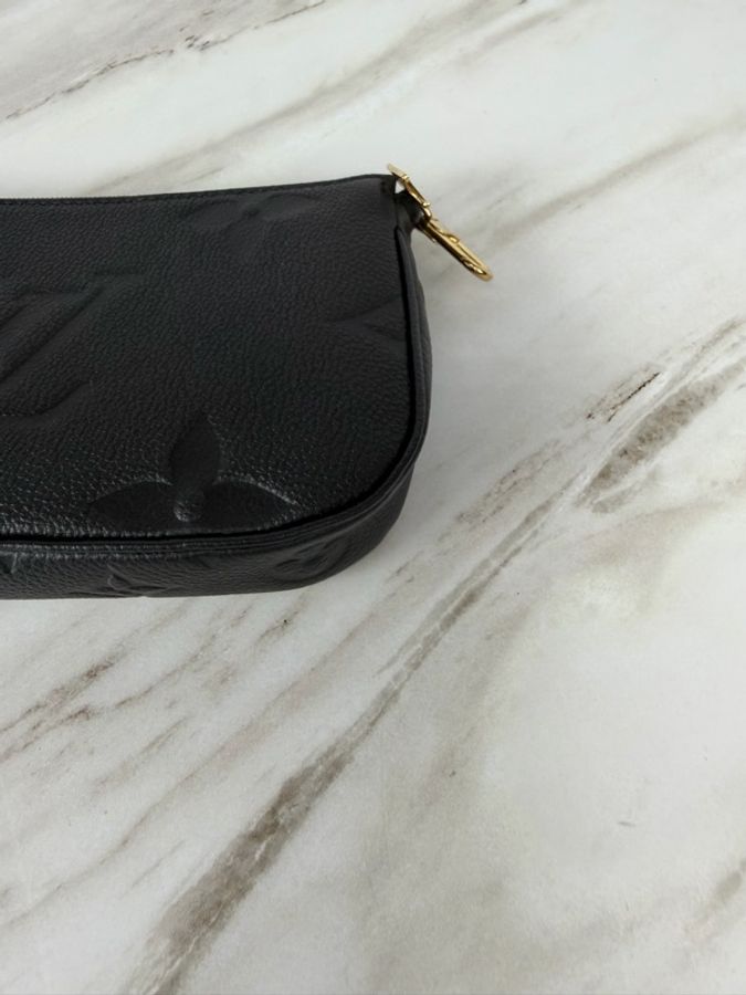 LOUIS VUITTON 路易威登 Multi Pochette Accessoires 黑色壓紋四合一斜背包 M80399-18