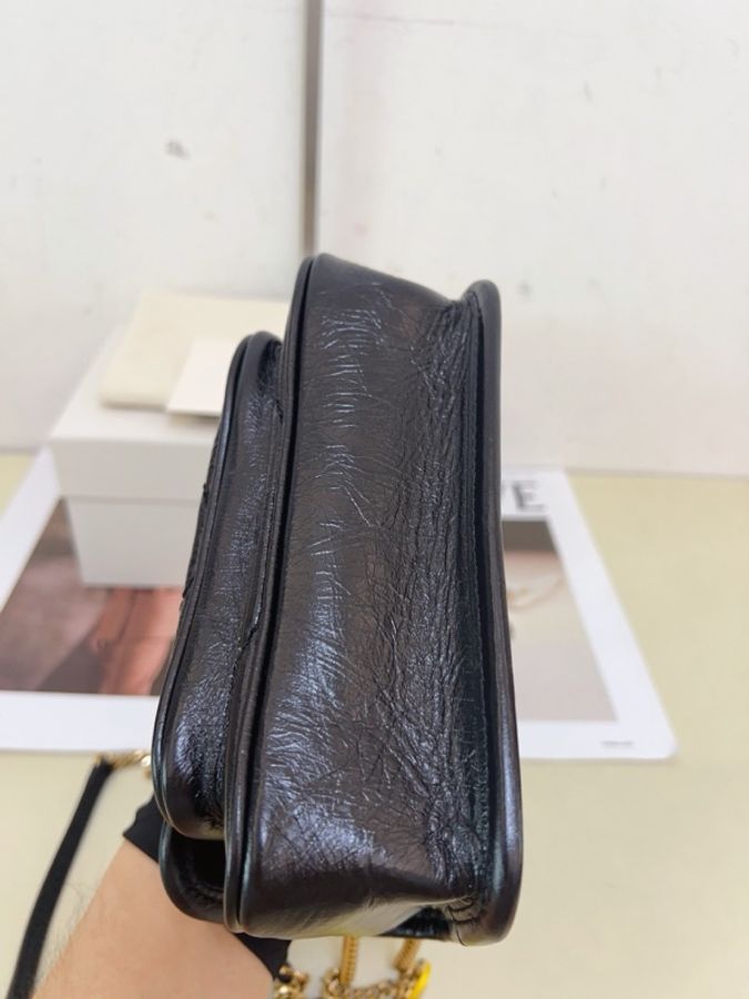 Ysl 聖羅蘭 Niki mini 黑金 油蠟皮 單肩斜挎包 尺寸18*13-4