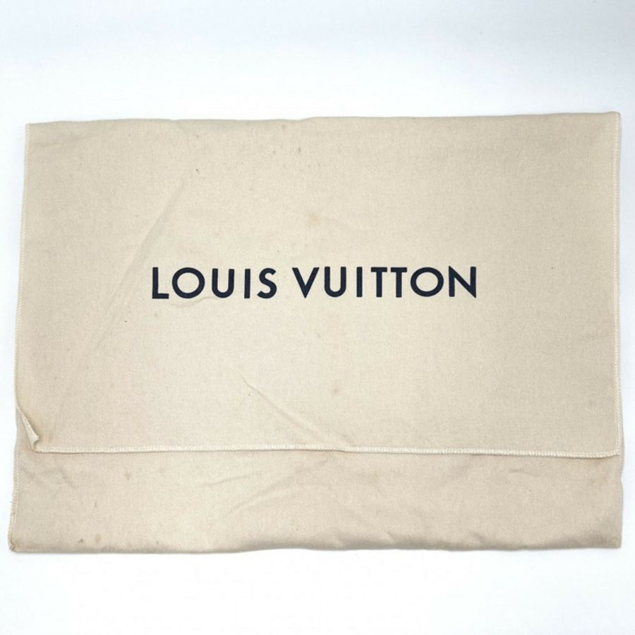 Louis Vuitton Damier Cobalt Latitude District MM 美洲杯男士郵差包，海軍藍配銀色五金，N44004。-9
